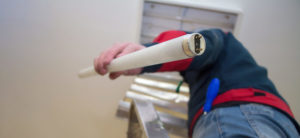 LEDランプのバイパス工事(安定器取り外し工事)とは| 蛍光灯からLEDに交換する方法