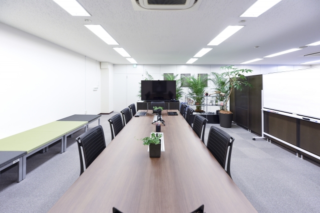 LED蛍光灯は購入とレンタルどっちがお得?
