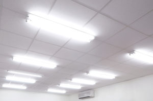 紫外線LED(蛍光灯)でコロナを殺菌?対策として注目される3つの理由